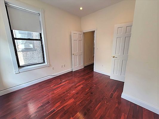 4th image of 274 W 19th St #3DD
