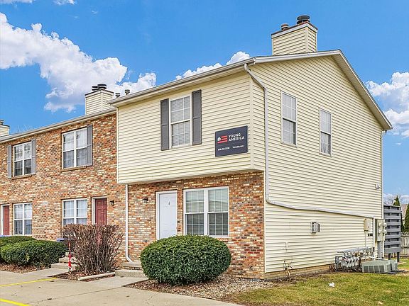 2nd image of 1214 Eastport Dr #462