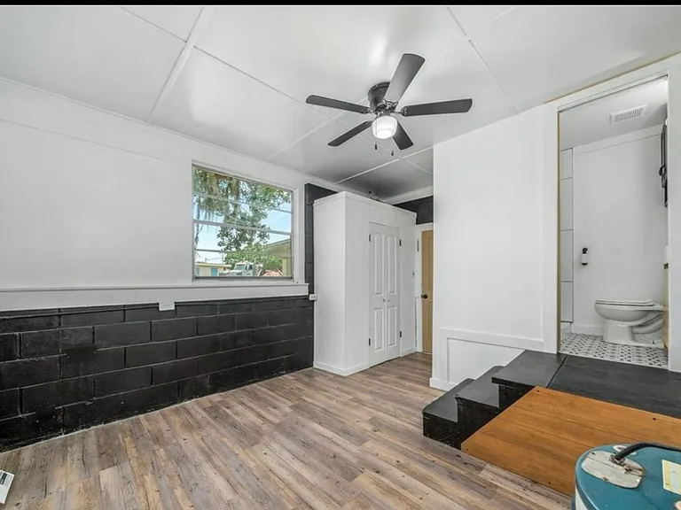 12 N Desoto Ave — Photo 29