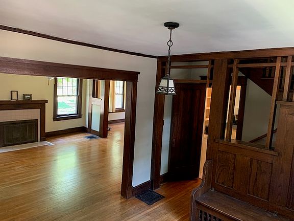 2nd image of 1220 W 38th St