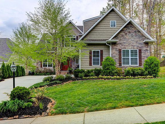 3rd image of 8873 Ebenezer Oaks Ln