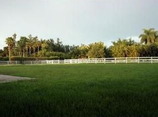 6800 Volunteer Rd, Fort Lauderdale, FL 33330