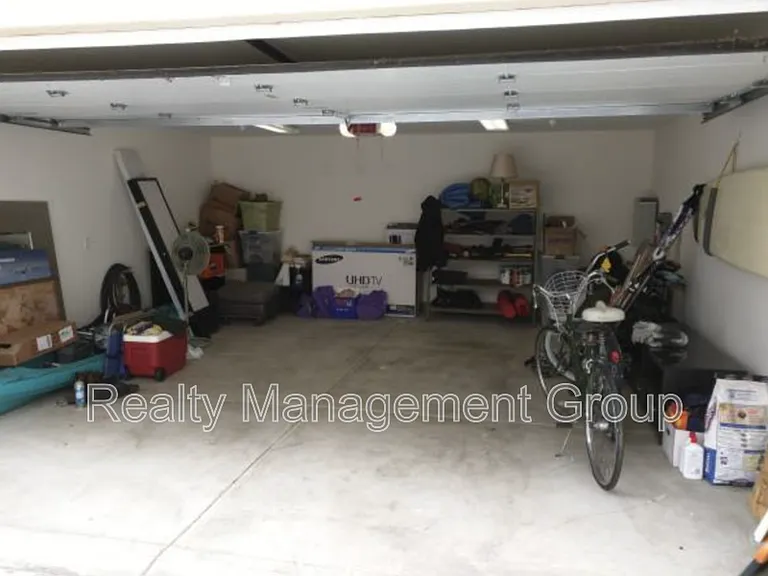 2018 Hornblend St — Photo 15