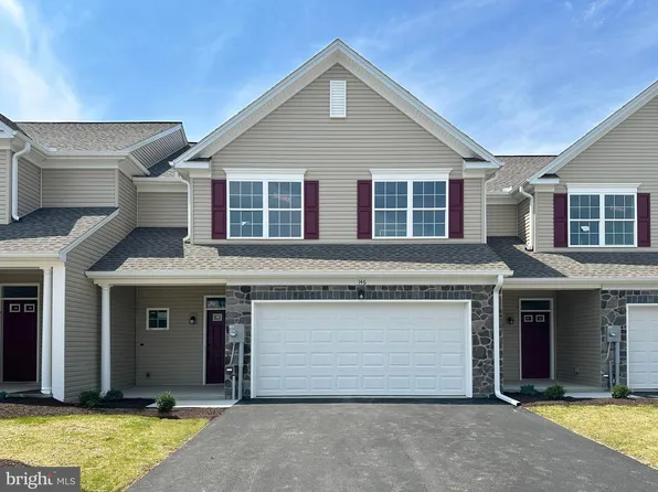 146 Batalion Ln, Gettysburg, PA 17325