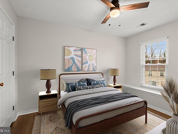 5th image of 6420 Green Field Rd Unit 810