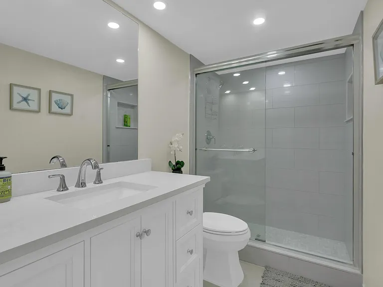 450 Egret Cir #9207 — Photo 10