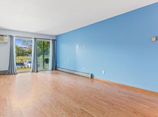 2700 Dale St N #A110, Roseville, MN 55113