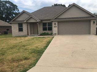 1604 Rehoboth Dr, Searcy, AR 72143
