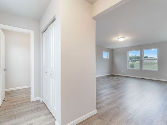 2nd image of 50583 Willis St