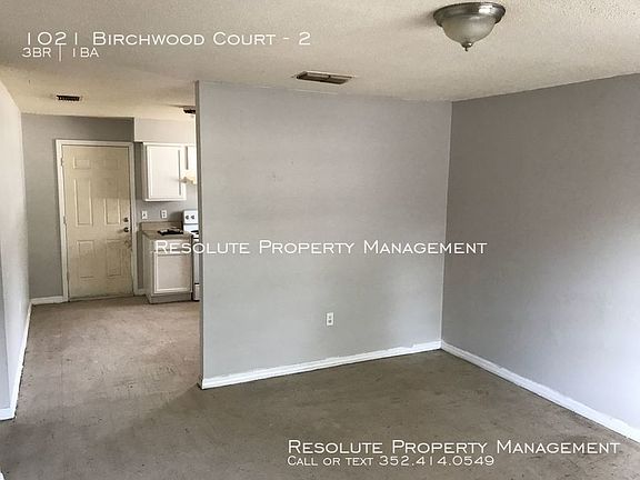 3rd image of 1021 Birchwood Ct #2