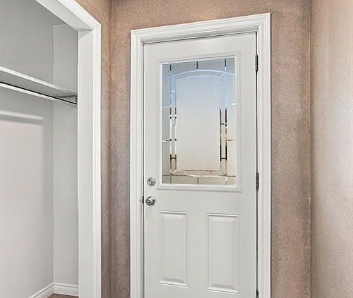3rd image of 39 Edgecombe Drive