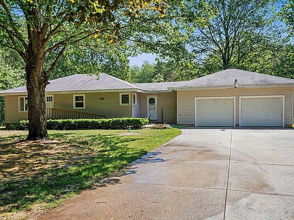 2nd image of 57954 Pear Rd