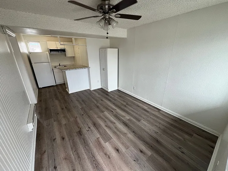 201 Surfrider Way — Photo 40