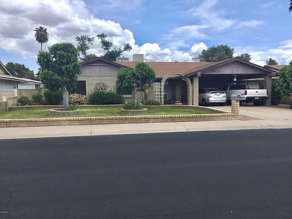 1st image of 7621 N 33rd Dr