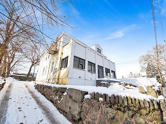 3rd image of 206 S 9th Avenue