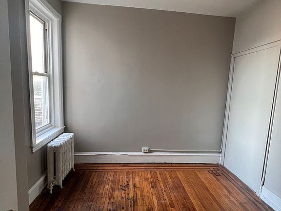 4th image of 1908 E Cambria St Floor 1