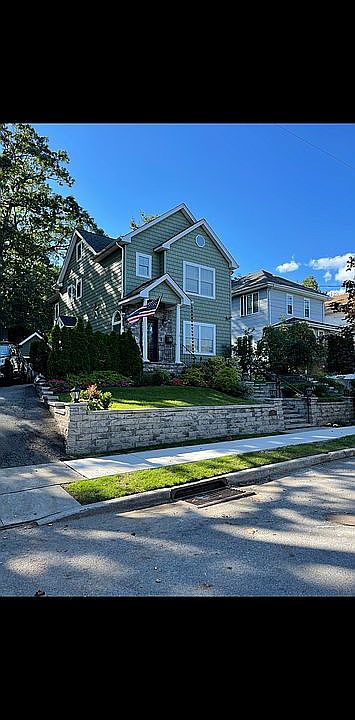 1st image of 82 Maple Ave