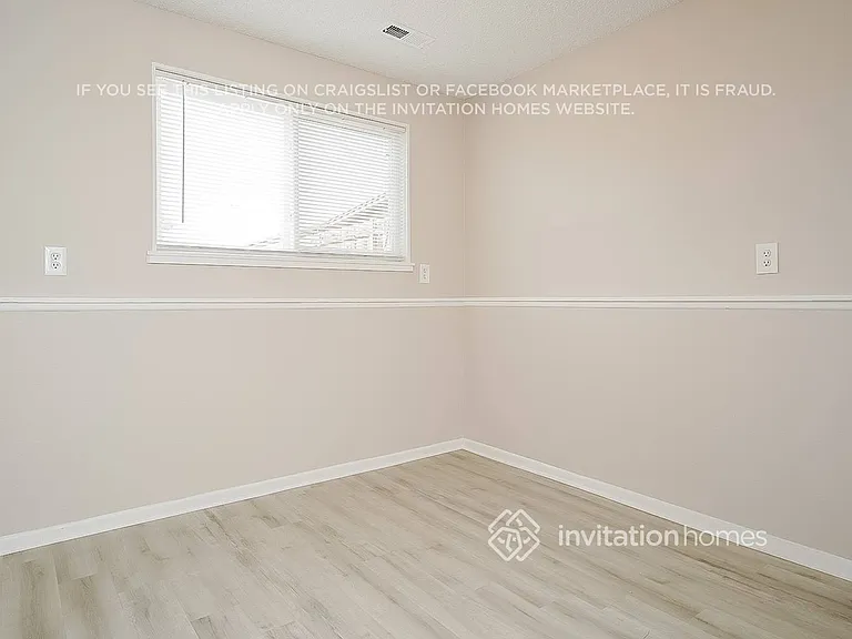 647 S 6th Ave — Photo 10