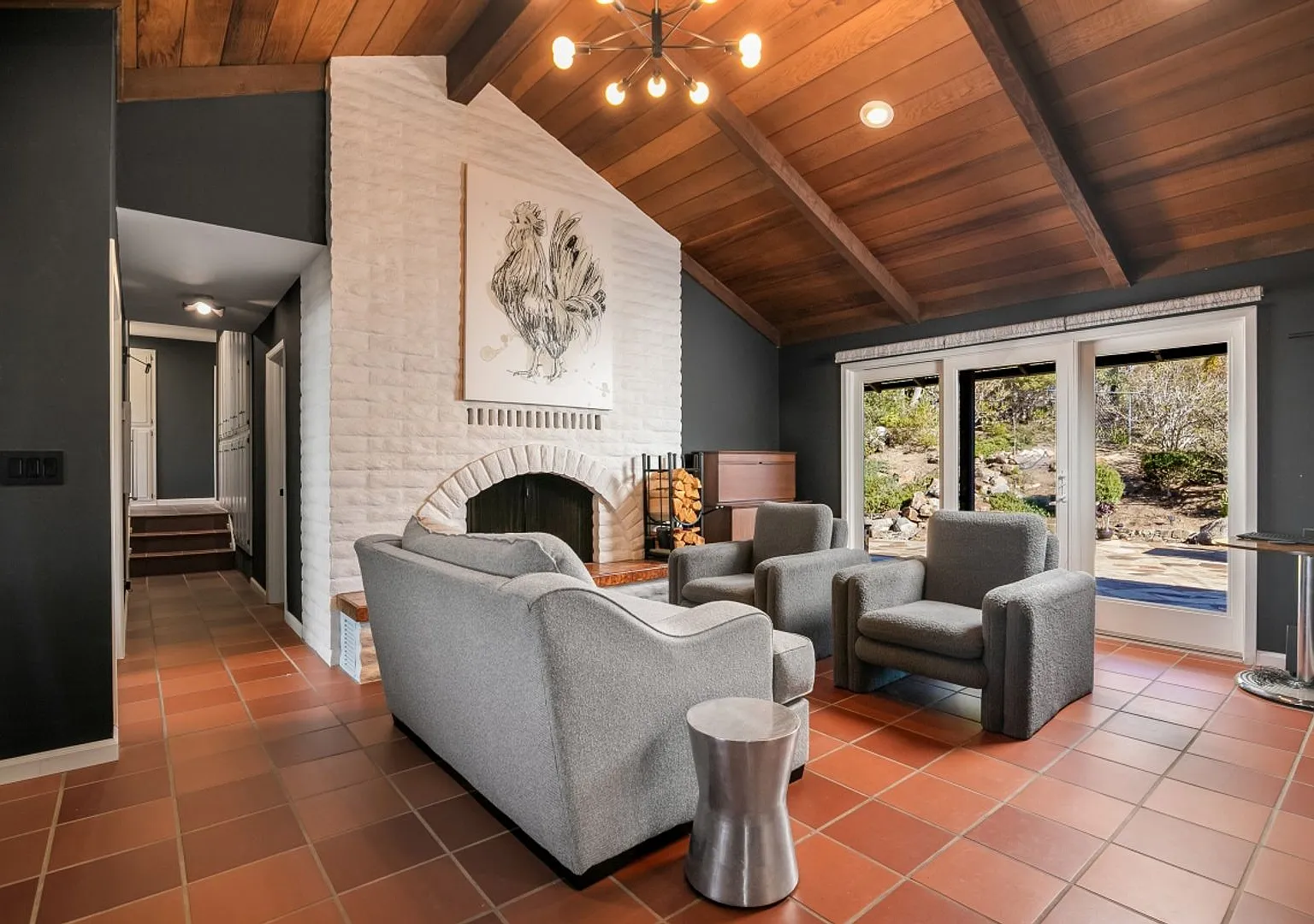 Gated 4bd Vista Home on Hilltop with Incredible Views! — Photo 2