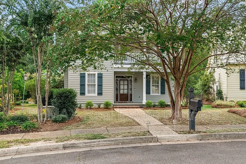4 bed, 4.0 bath, 3000 sqft, $3,500 — Photo 1