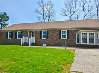 1409 Buxton Dr, Chesapeake, VA 23322