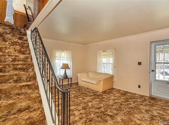 5th image of 13691 Irene St