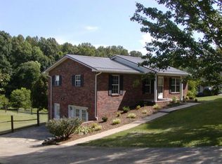 137 McIntyre Rd, Jonesborough, TN 37659