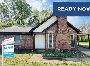 5725 Maple Tree Dr, Memphis, TN 38115