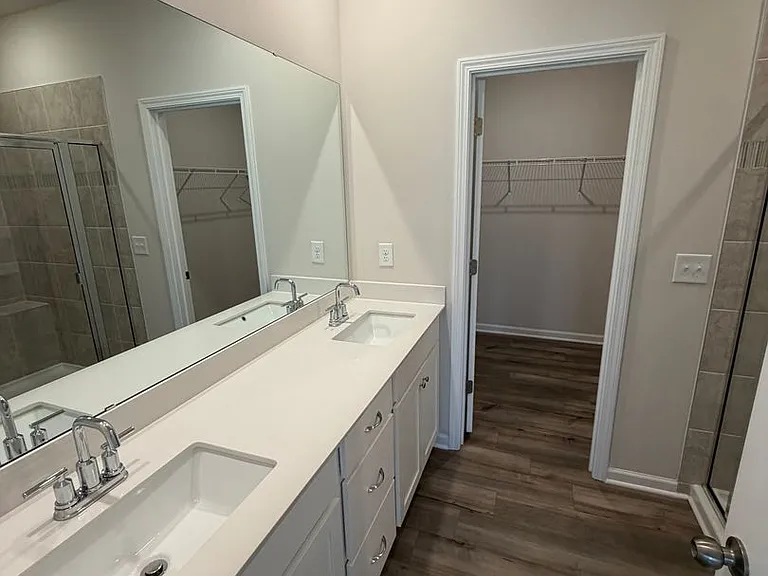 18 Fernhill Ln — Photo 8