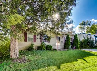303 Hamrick Ave, Romeoville, IL 60446