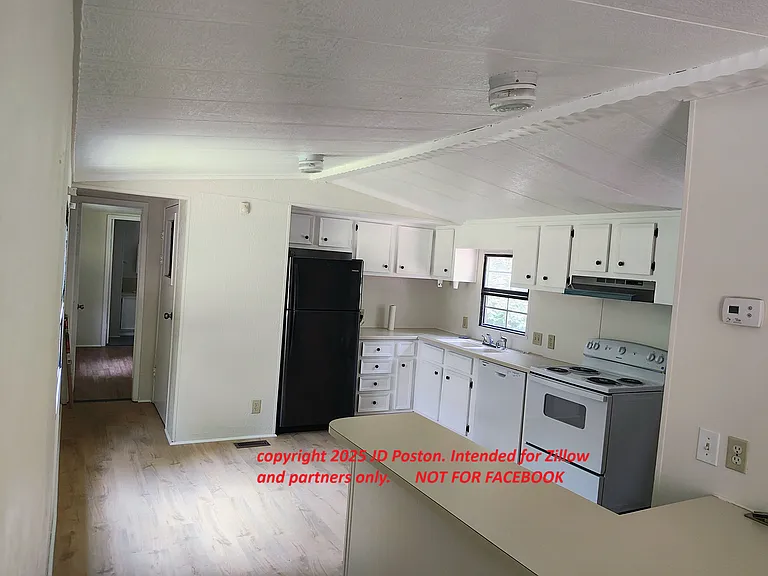 733 W Mount Gallant Rd — Photo 4