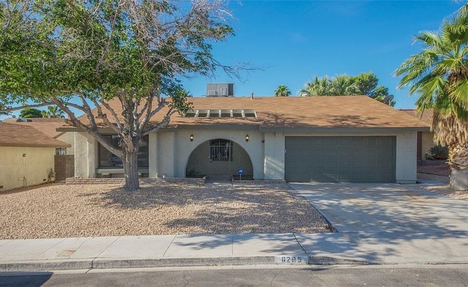 1st image of 6205 Vista Verde