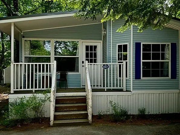 1067 Club Sebago Way, Casco, ME 04015