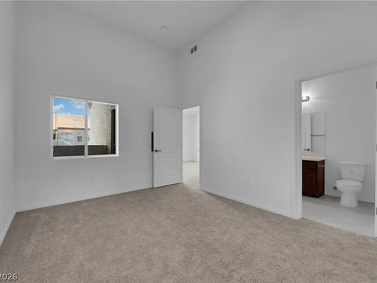 700 Carnegie St #724 — Photo 16