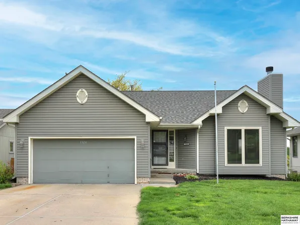 7328 N 85th St, Omaha, NE 68122