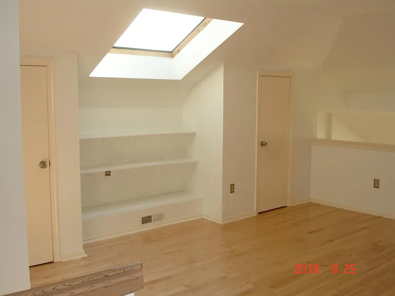 1706 Amanda Ct — Photo 10