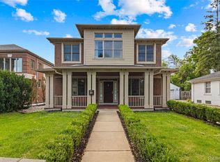 1520 Pierce St, Birmingham, MI 48009