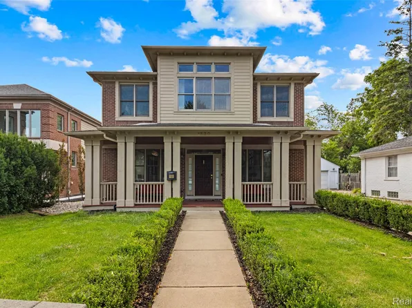 1520 Pierce St, Birmingham, MI 48009