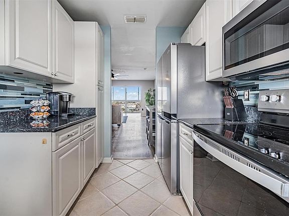 5th image of 4939 Floramar Ter APT 914