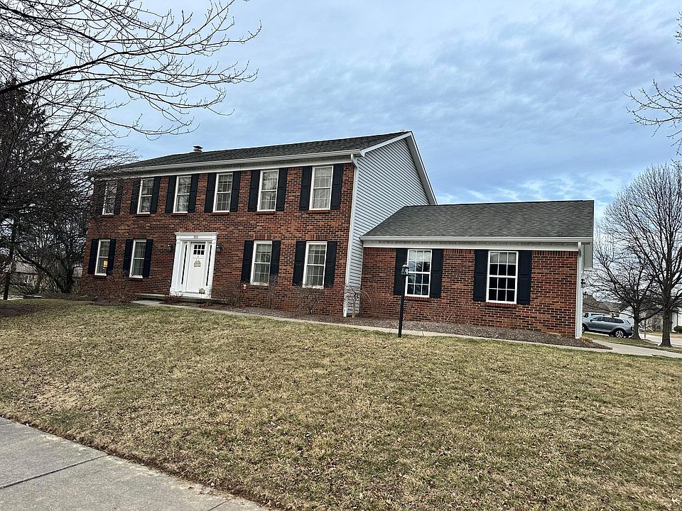 1st image of 310 Windemere Dr