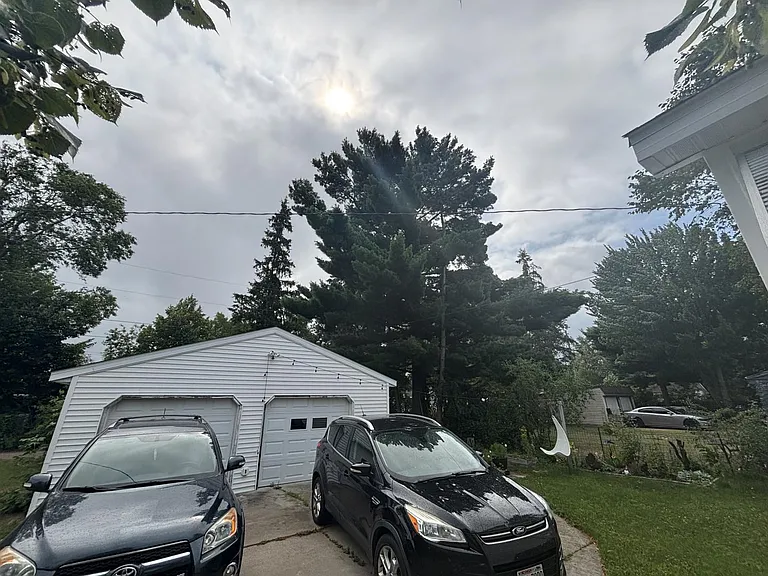 1425 Soo Marie Ave — Photo 7