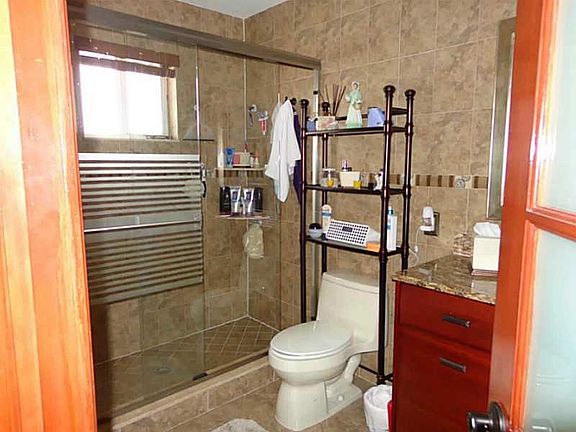 2nd image of 1585 Salerno Cir