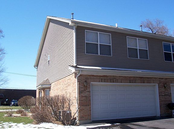 4th image of 841 Anita Ave