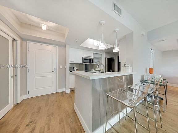 2nd image of 110 Washington Ave APT 2606