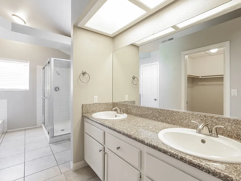 7217 Chesterton Dr — Photo 12