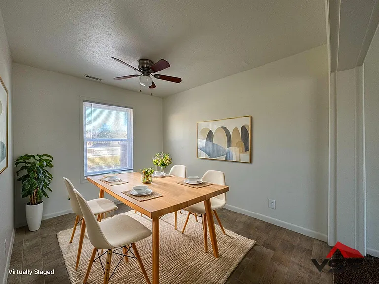 EastPointe — Photo 32