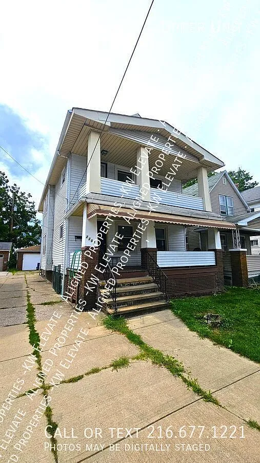 Cleveland Classic 2 Bedroom Duplex with Porches! — Photo 2