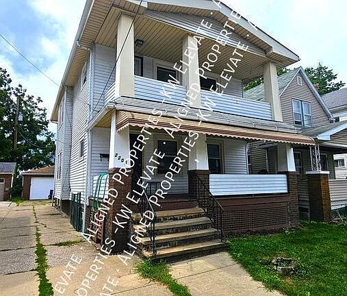 2nd image of 2206 W 105th St