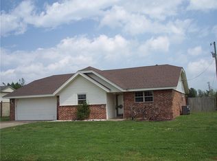 1538 S Heritage Cir, Rogers, AR 72758