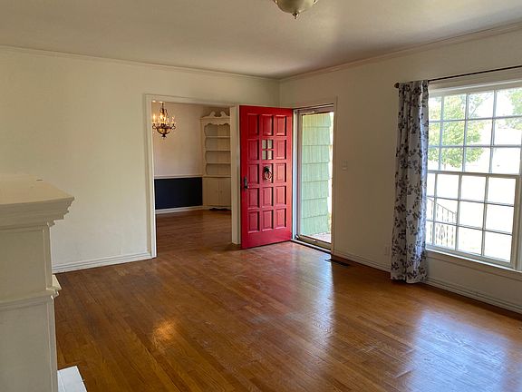 3rd image of 1405 Vinita Ave